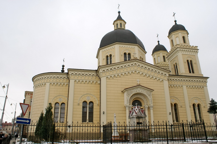 Кафедральный собор Святой Параскевы / церковь Святой Параскевы Черновцы фото